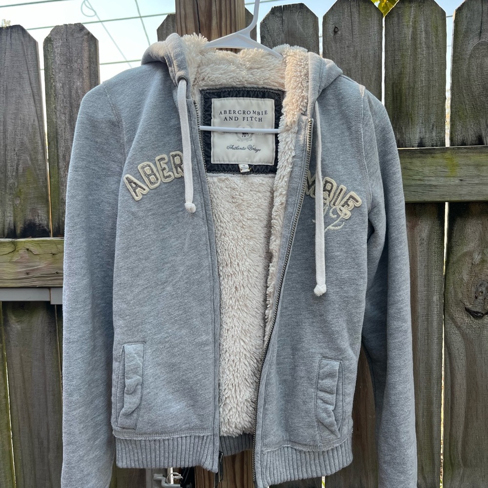 Abercrombie & Fitch Gray Zip-Up Hoodie with Cream Sherpa